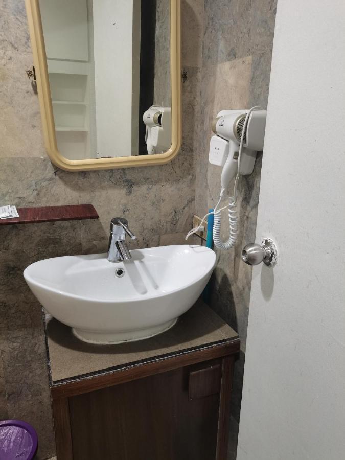 Accommodation Services Makati City Dış mekan fotoğraf